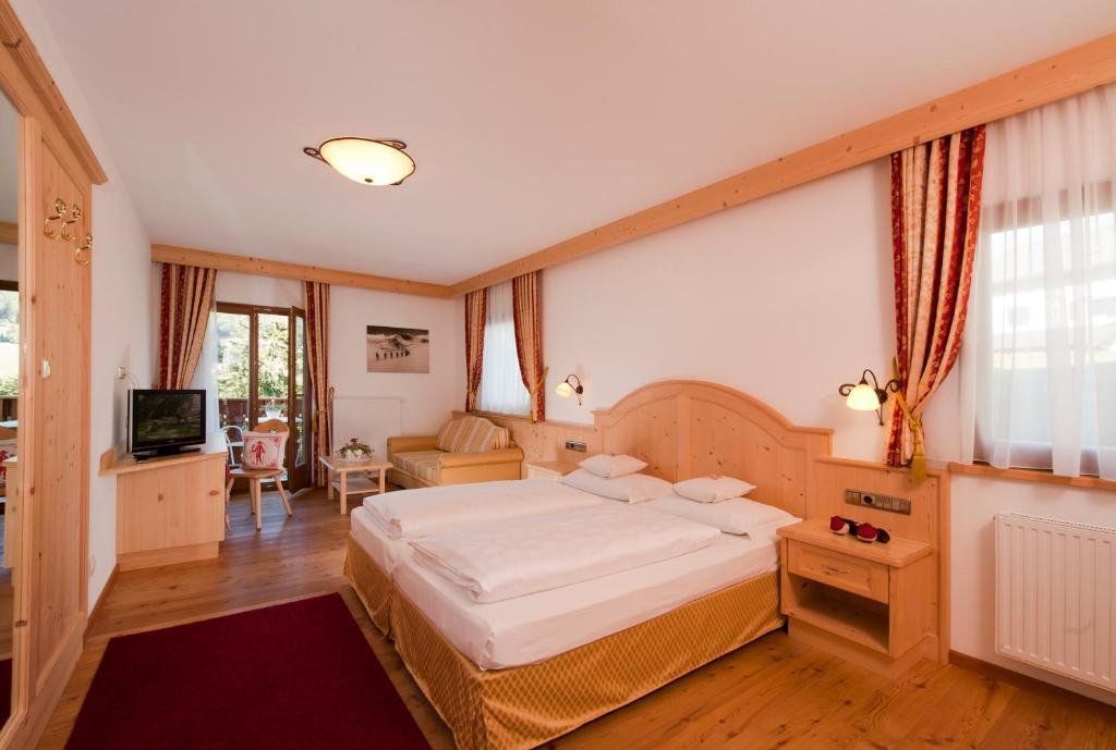 Hotel Digon Ortisei Ruang foto