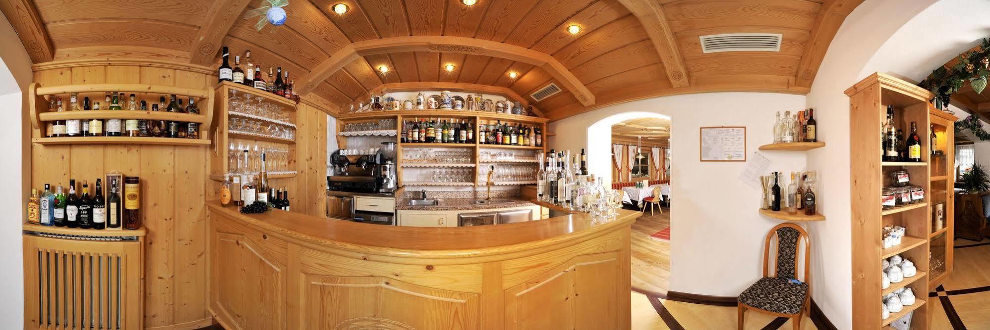 Hotel Digon Ortisei Bagian luar foto