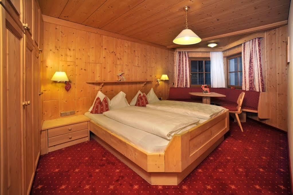 Hotel Digon Ortisei Bagian luar foto