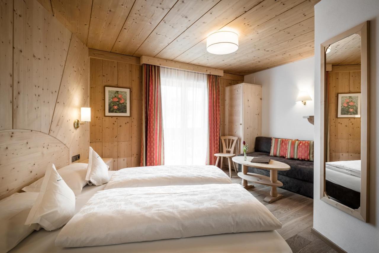 Hotel Digon Ortisei Bagian luar foto